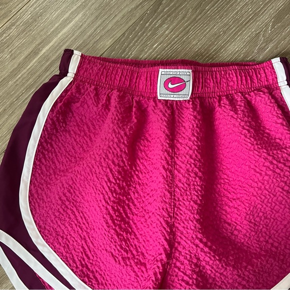Throw Back Nike Shorts Size Small - Picture 3 of 6